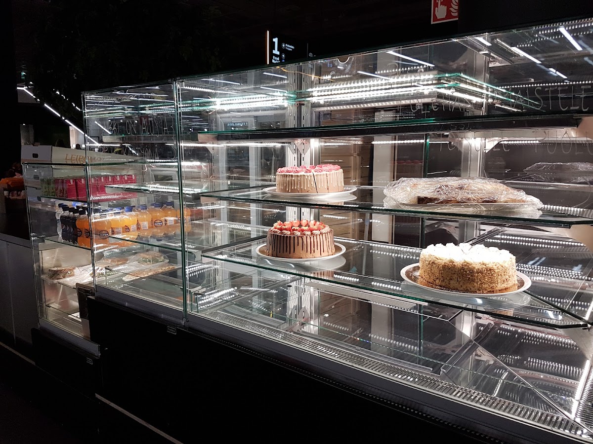 Bakery Manteli interior