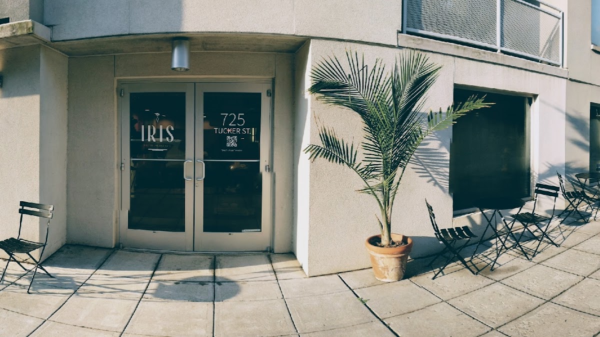 Iris Coffee Lab interior