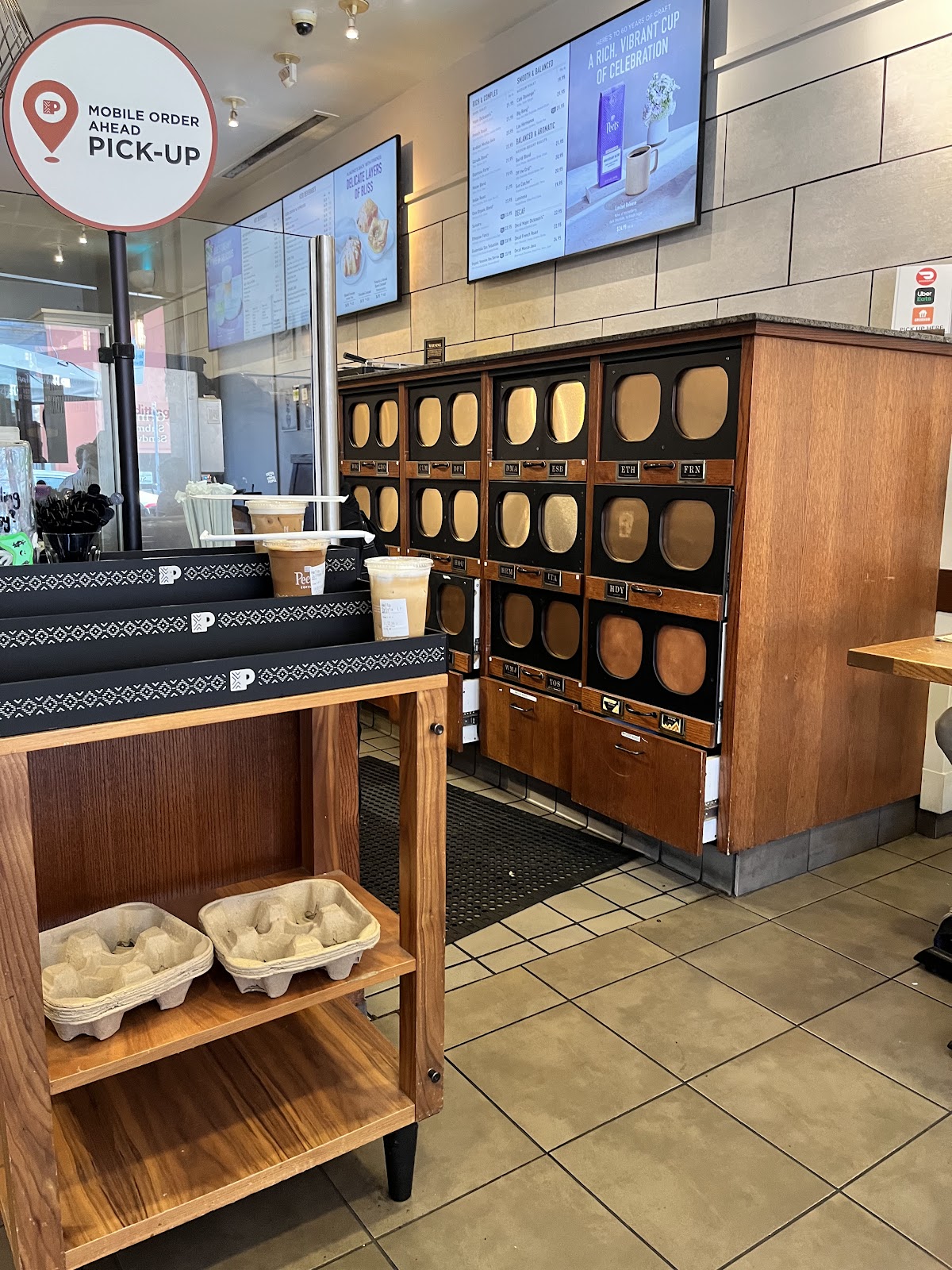 Peet's Coffee interior