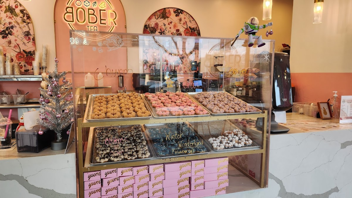 Bober Tea and Coffee interior