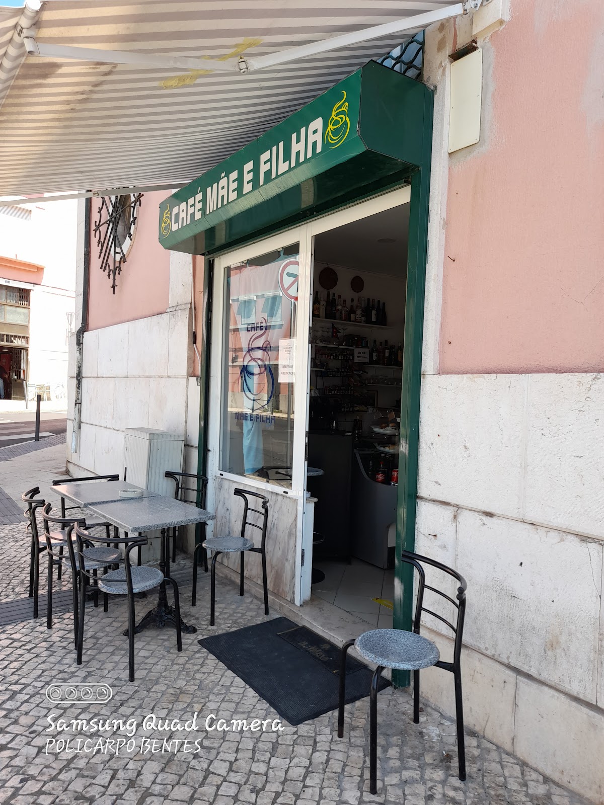 Café Mãe e Filha interior