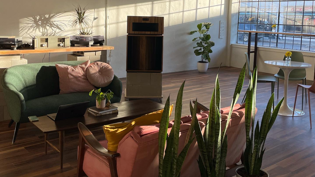 Bright Coffee interior