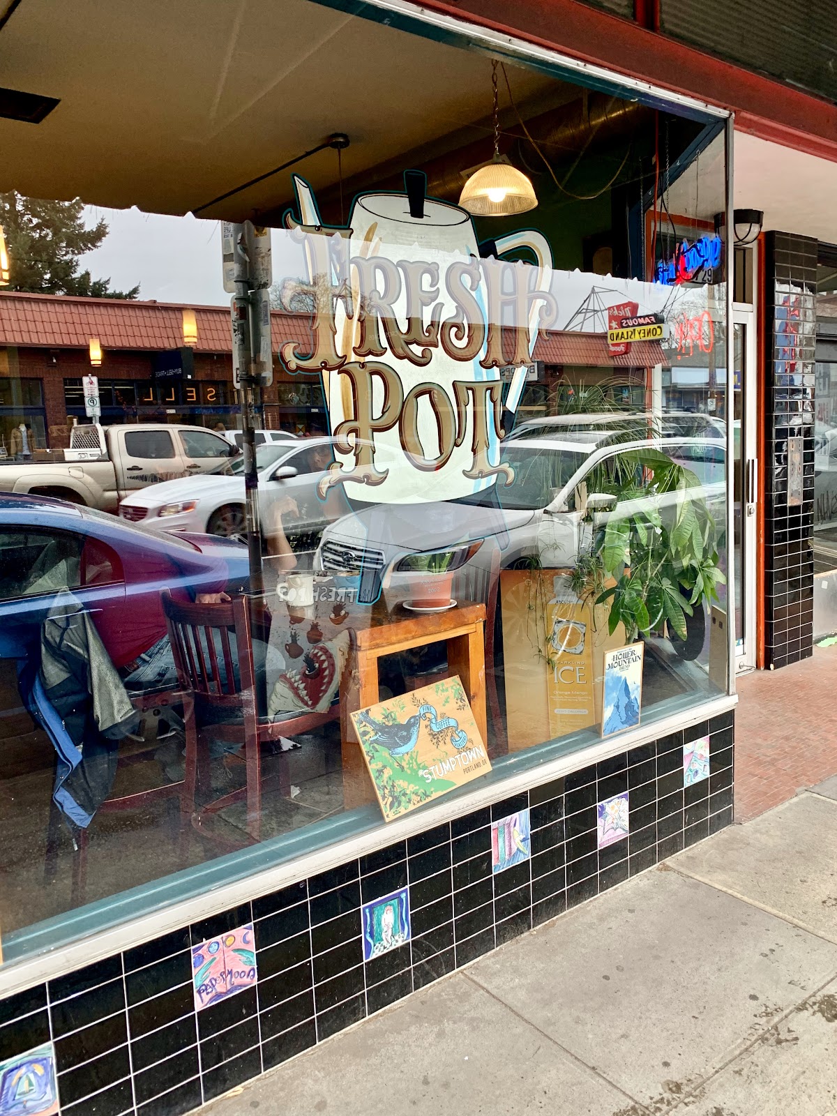 The Fresh Pot interior