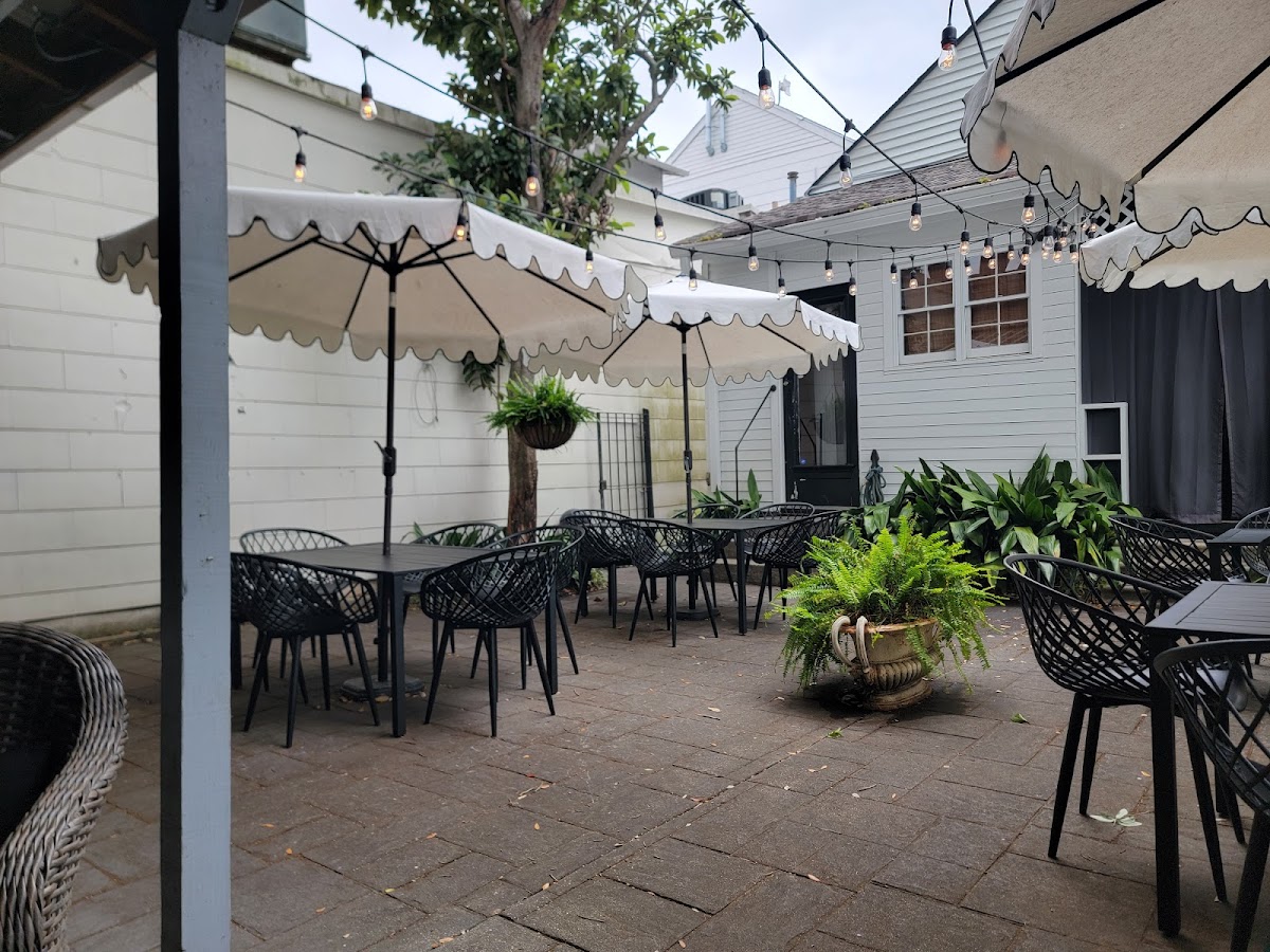 PJ's Coffee interior