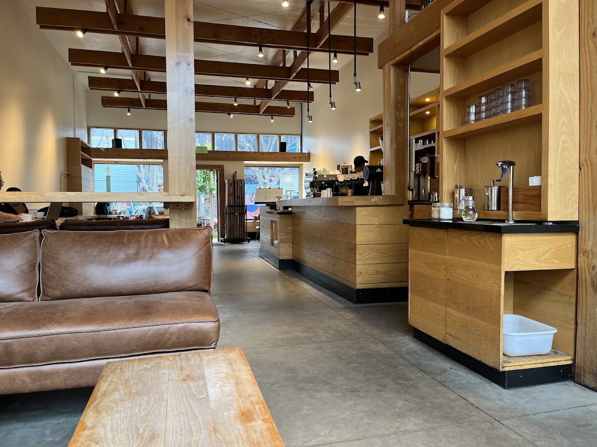 Haus Coffee interior