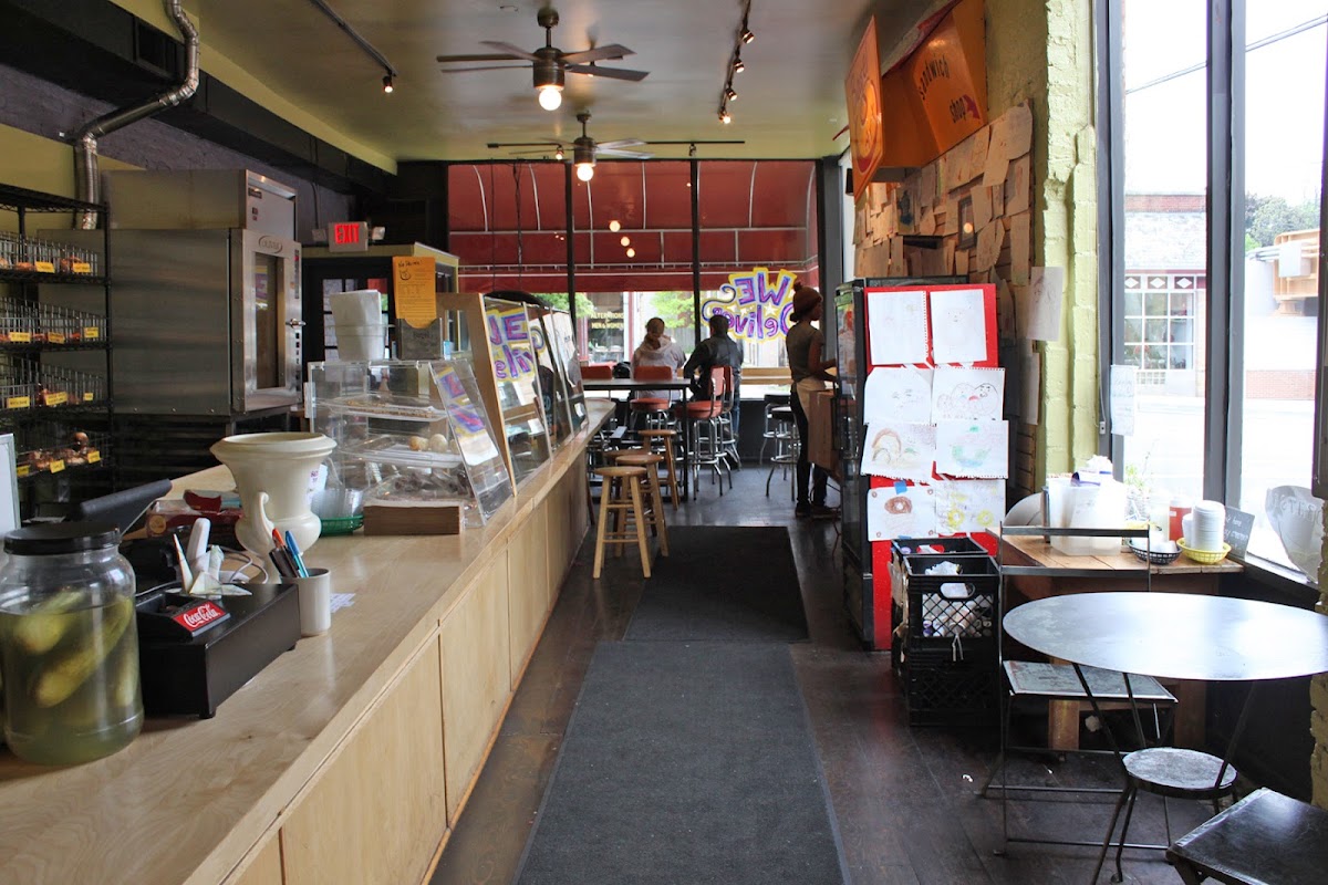 Bagel Art Cafe interior