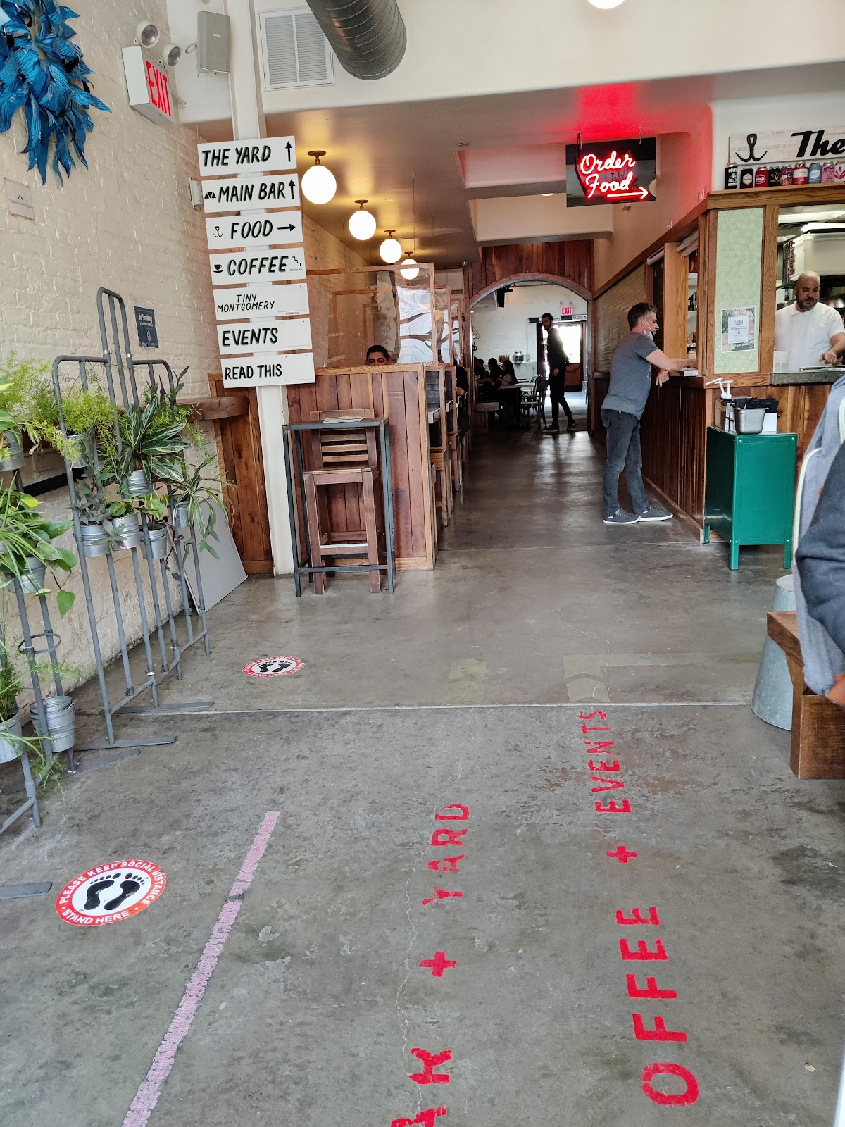 Ninth Street Espresso interior