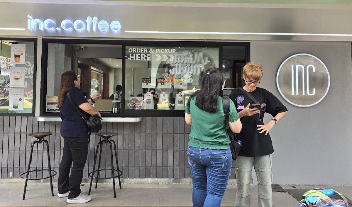 INC.COFFEE (ประตูน้ำ) interior