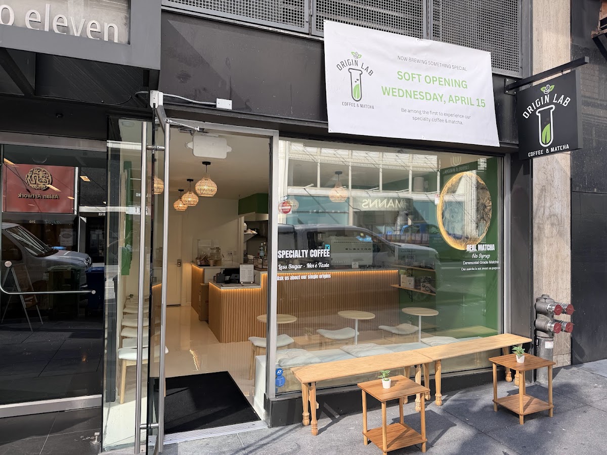 Origin Lab Coffee & Matcha interior