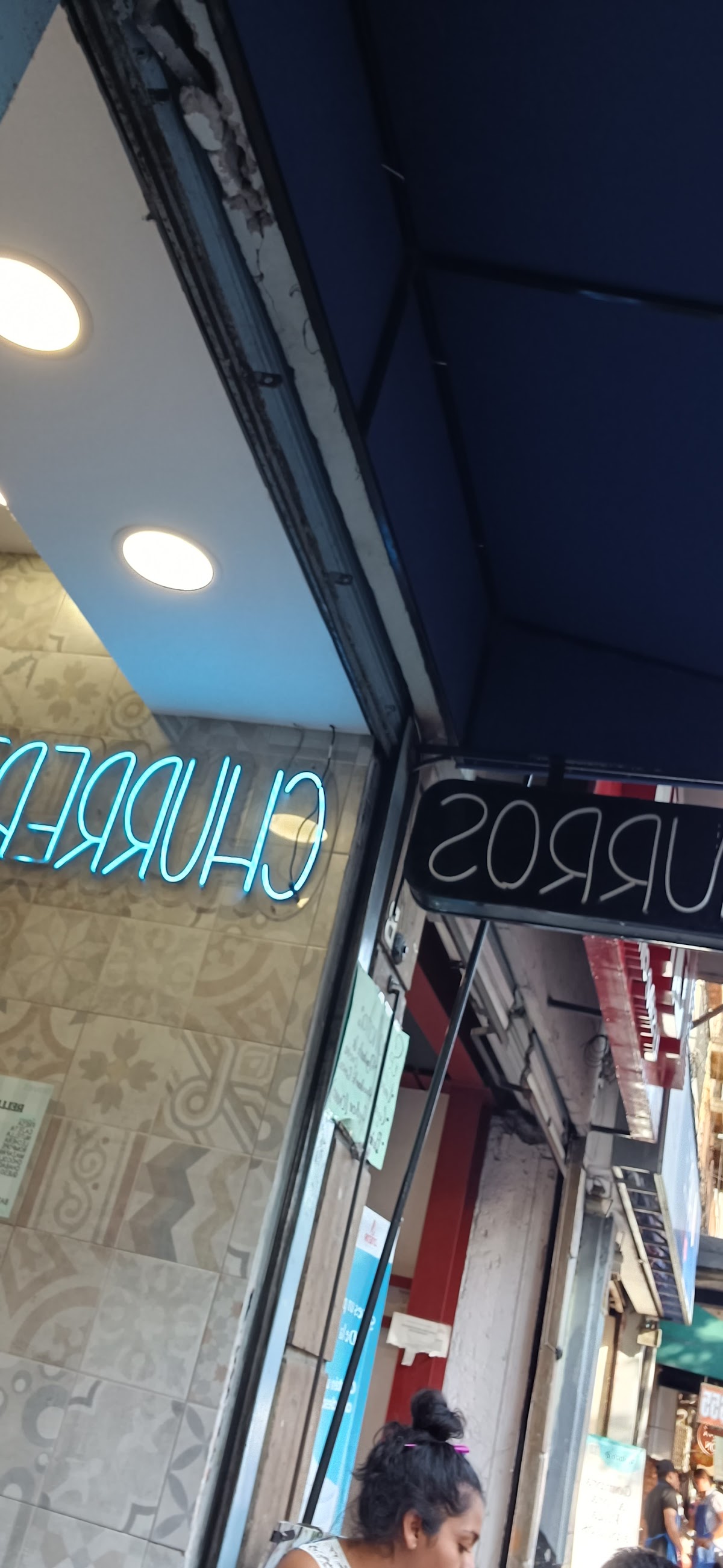 Churros con helado interior