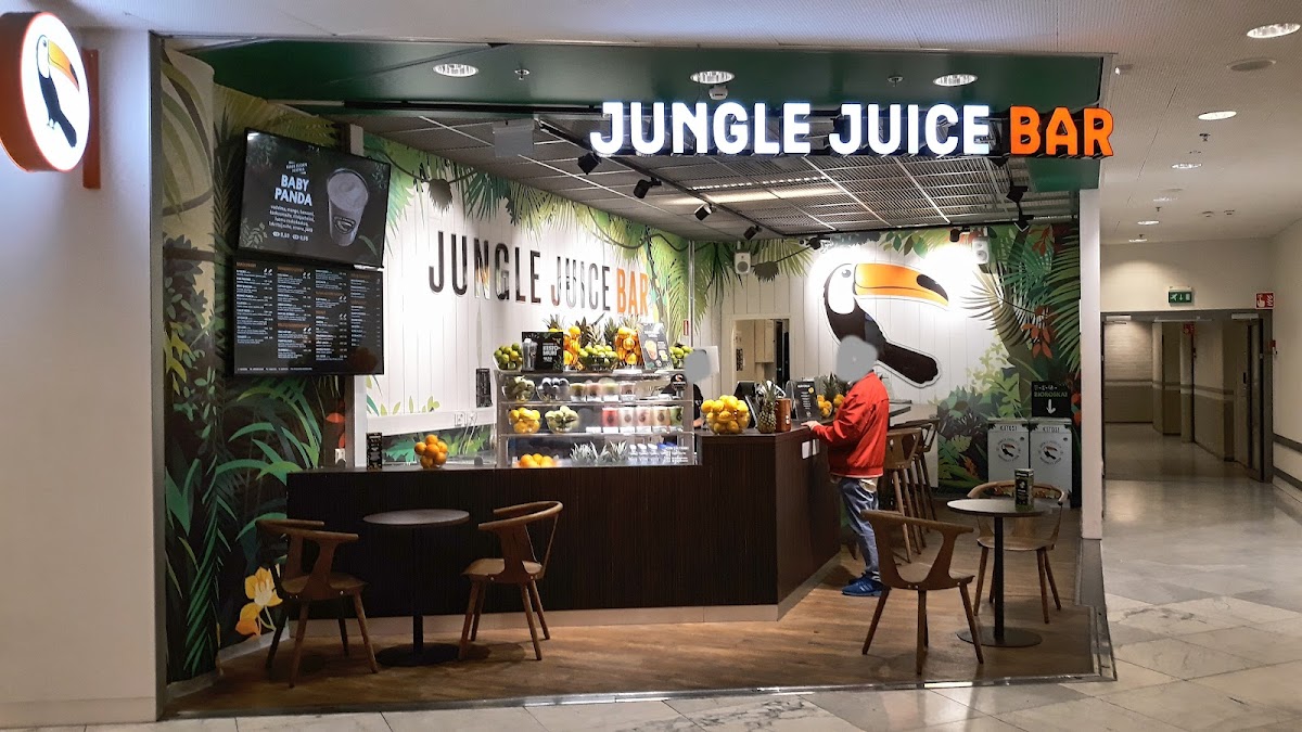 Jungle Juice Bar interior