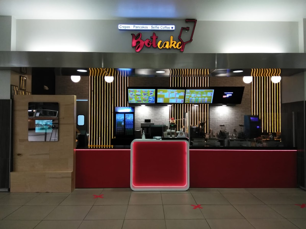 Botcake interior