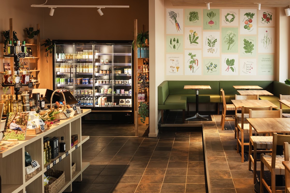 Gróa Sælkeraverslun interior