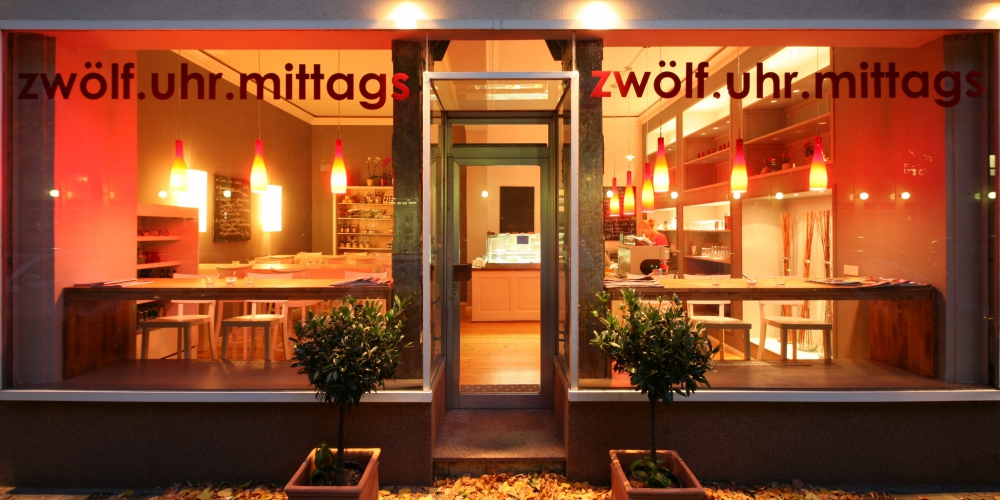 zwölf.uhr.mittags interior
