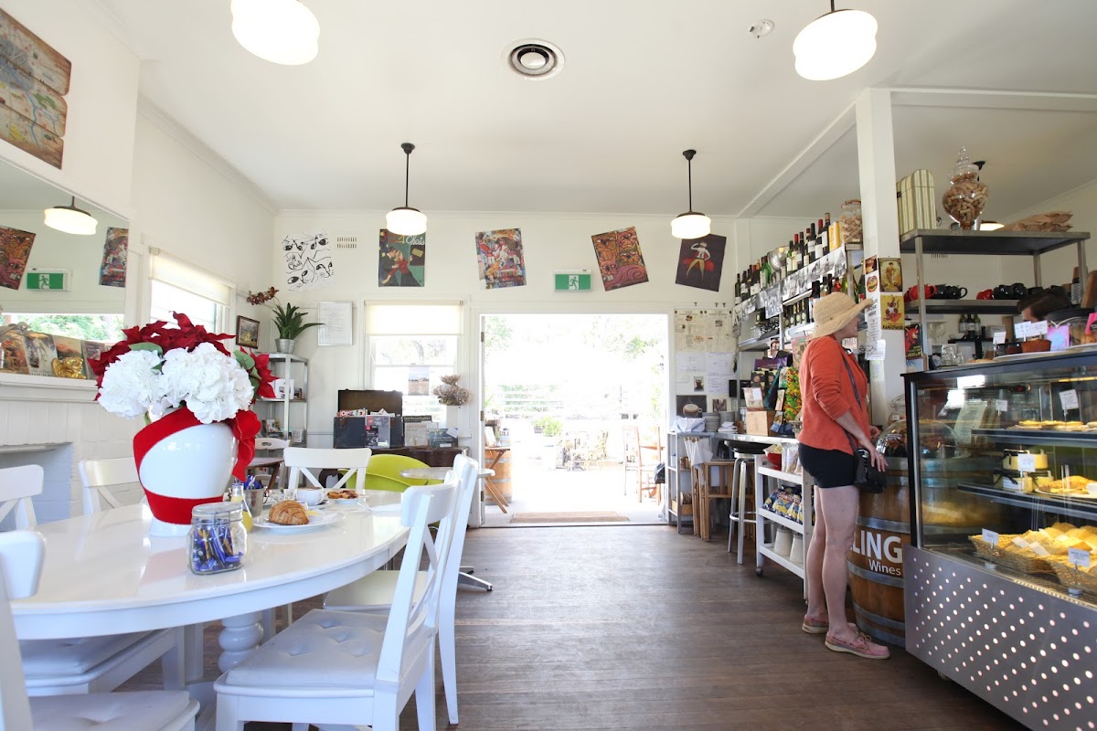 Frenchy's Cafe interior