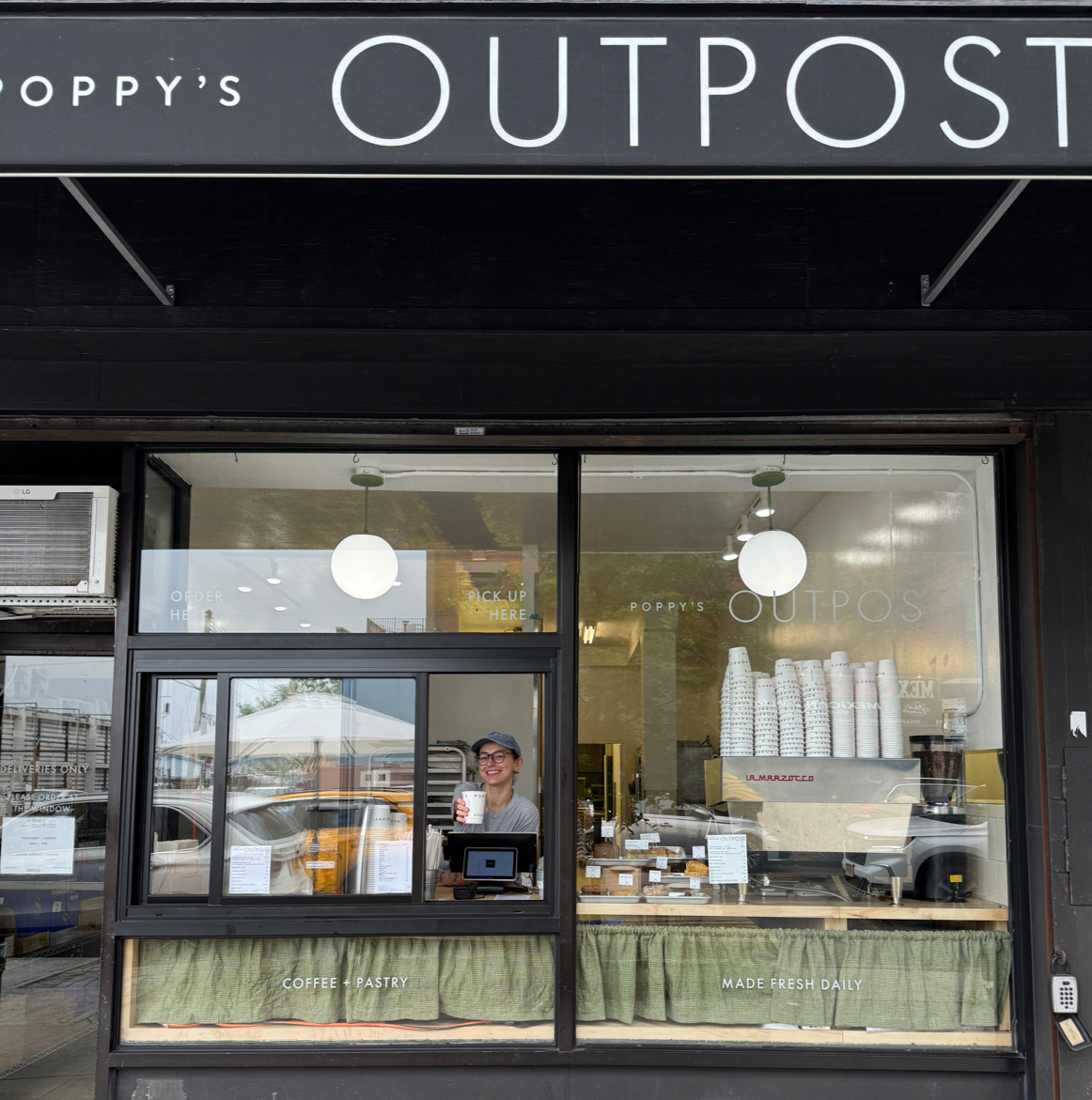 Poppys Outpost interior