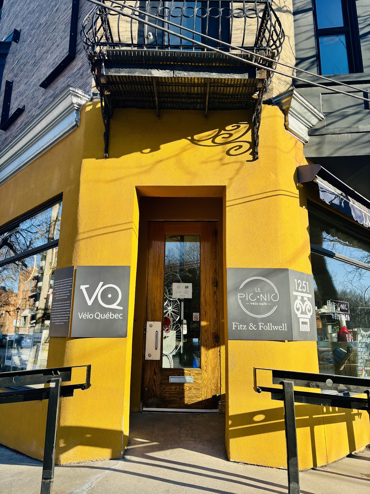 Le Picnic VeloCafe interior