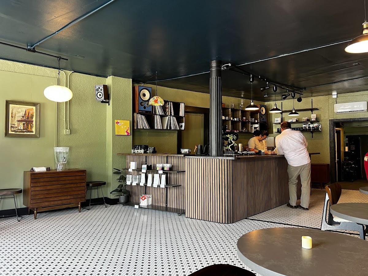 NoFi slow bar interior