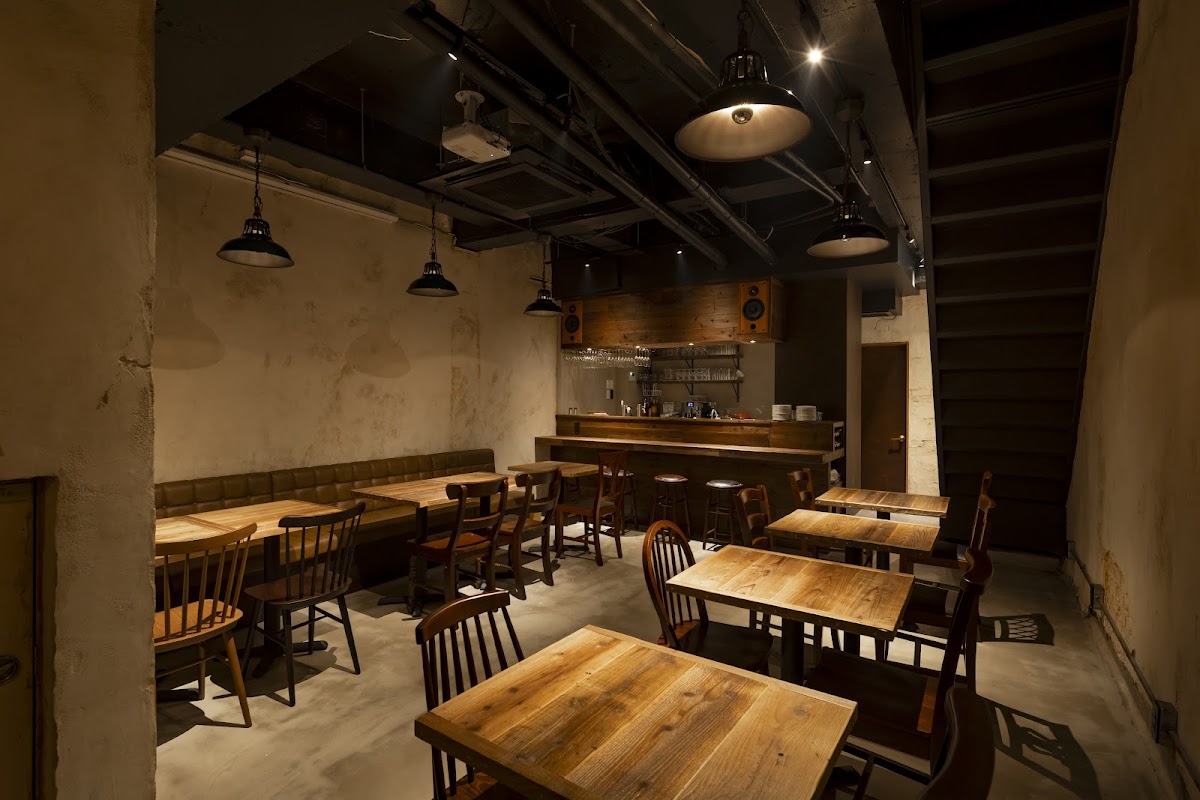 nurikabe cafe pokke 渋谷 interior