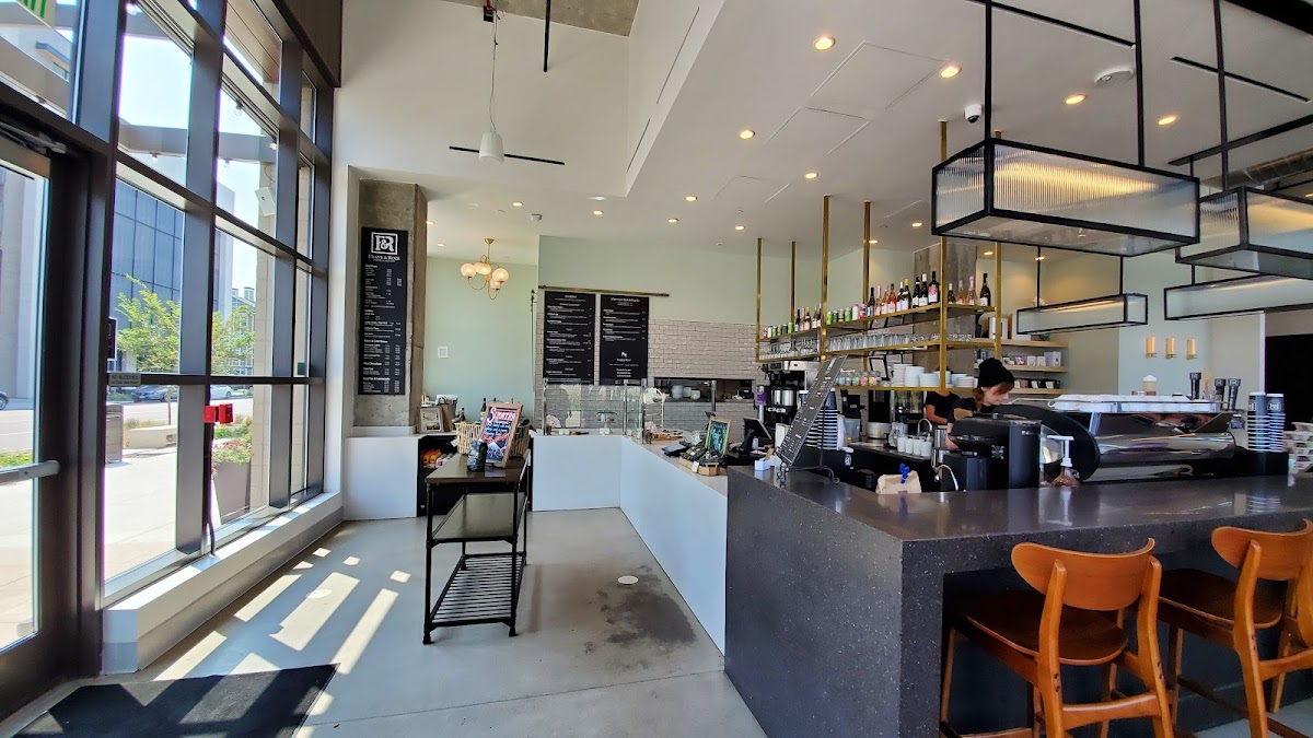 Frank & Roze Coffee Co. interior