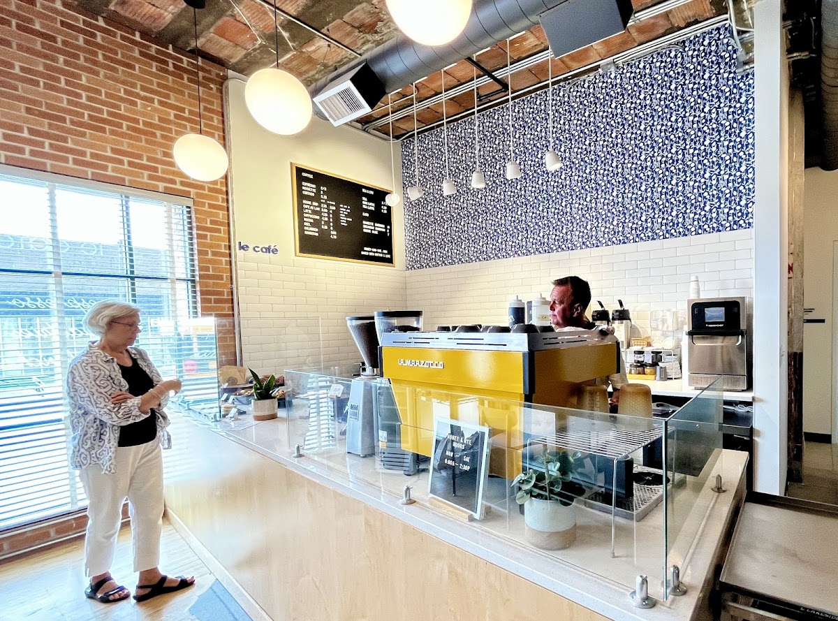 B'beri Desserts interior