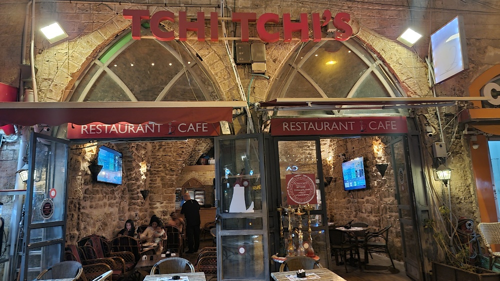 Tchi Tchi's interior
