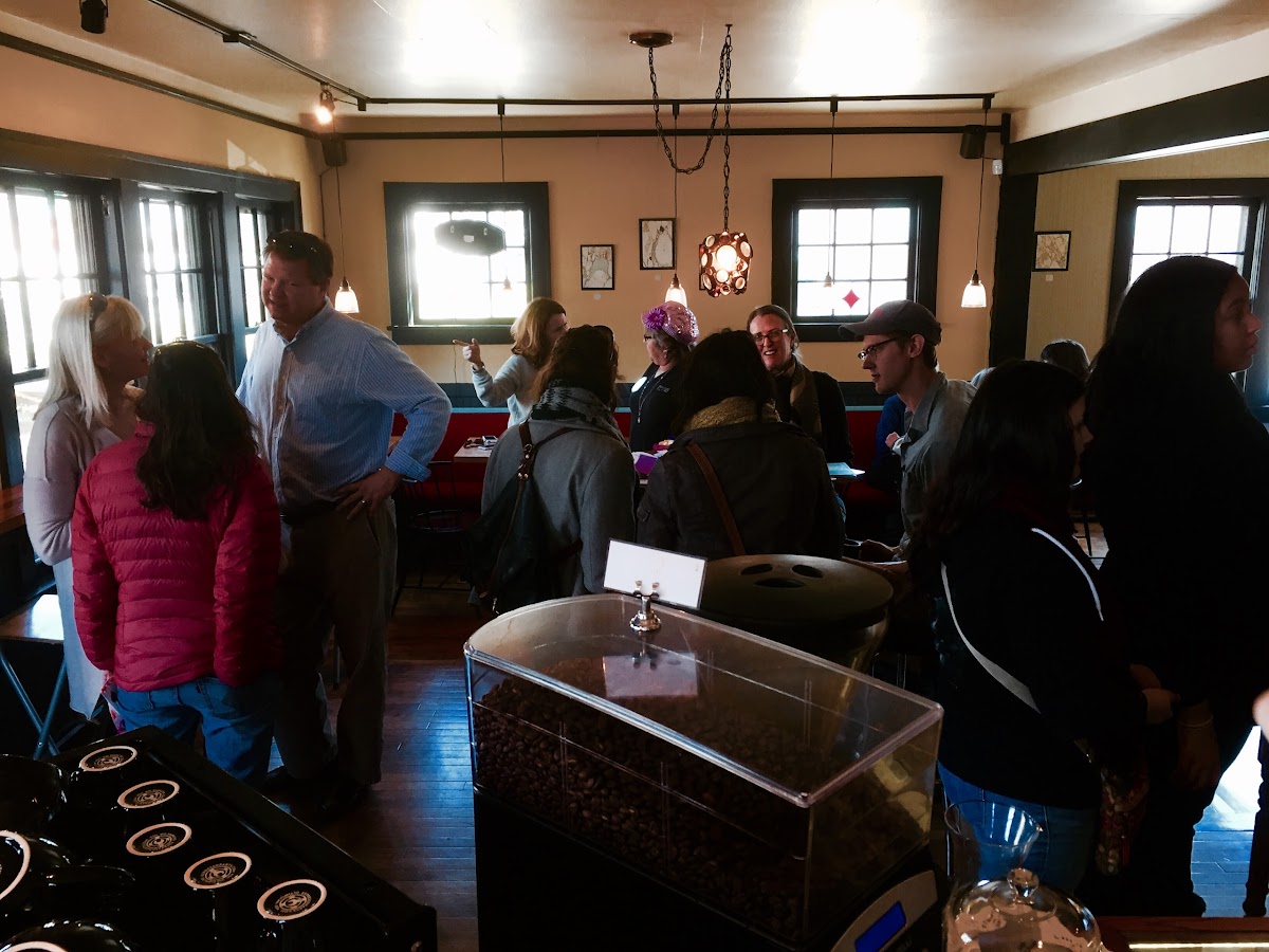 Izzy's Coffee House interior