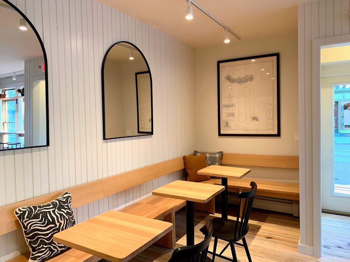 Double Great Coffee interior