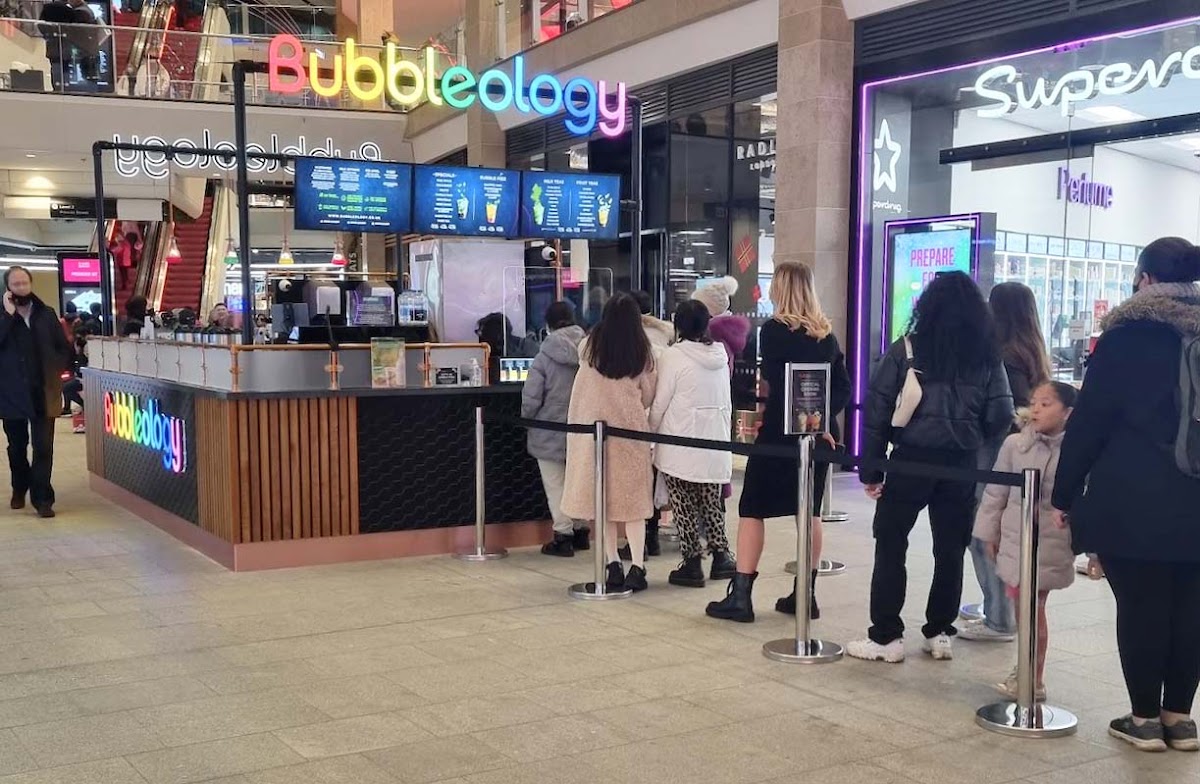 Bubbleology St James Quarter interior