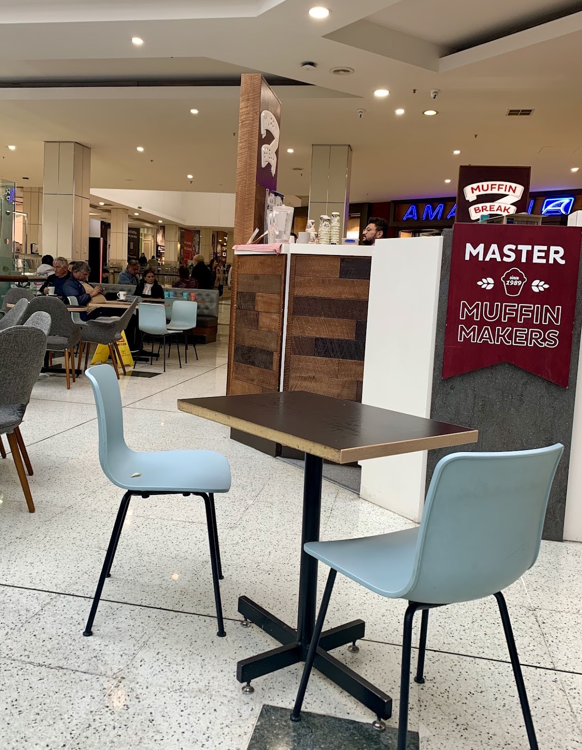 Muffin Break interior