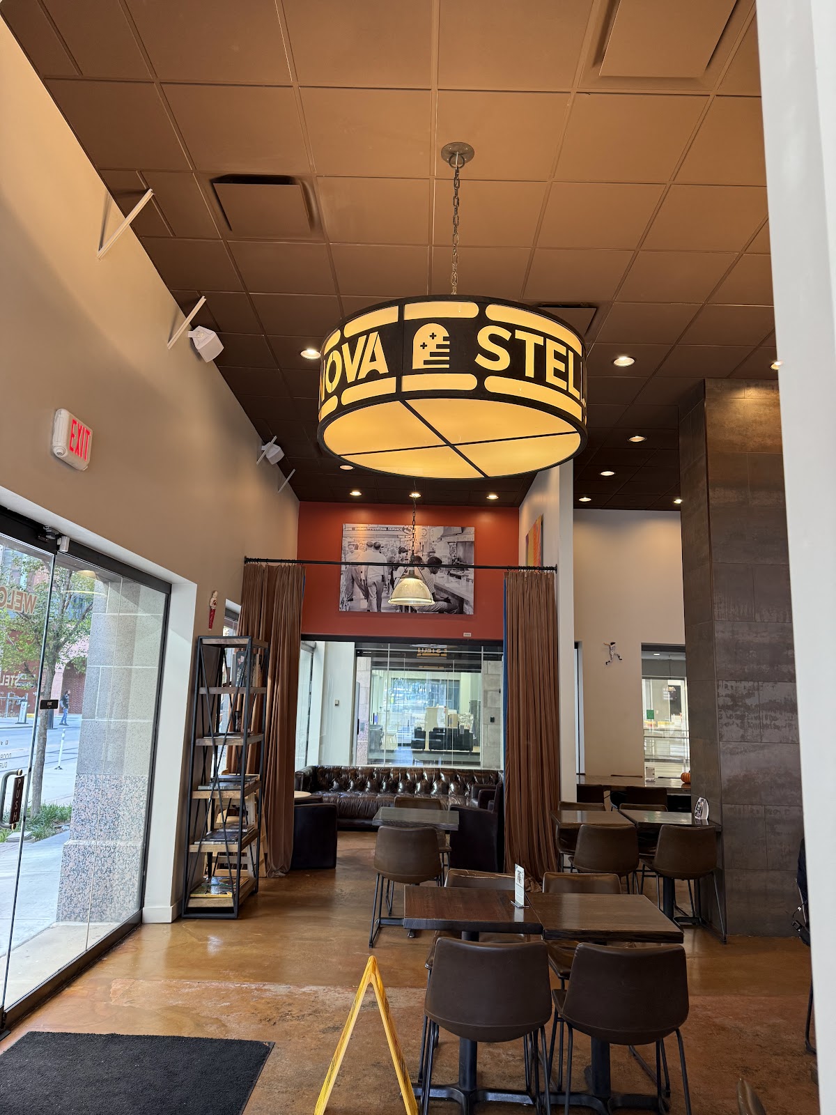 Stella Nova Coffee interior