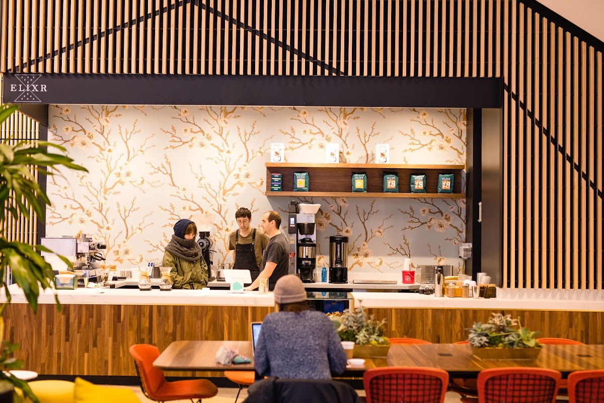 ELIXR Coffee interior