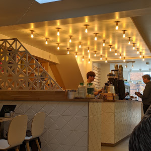 Brew 204 interior