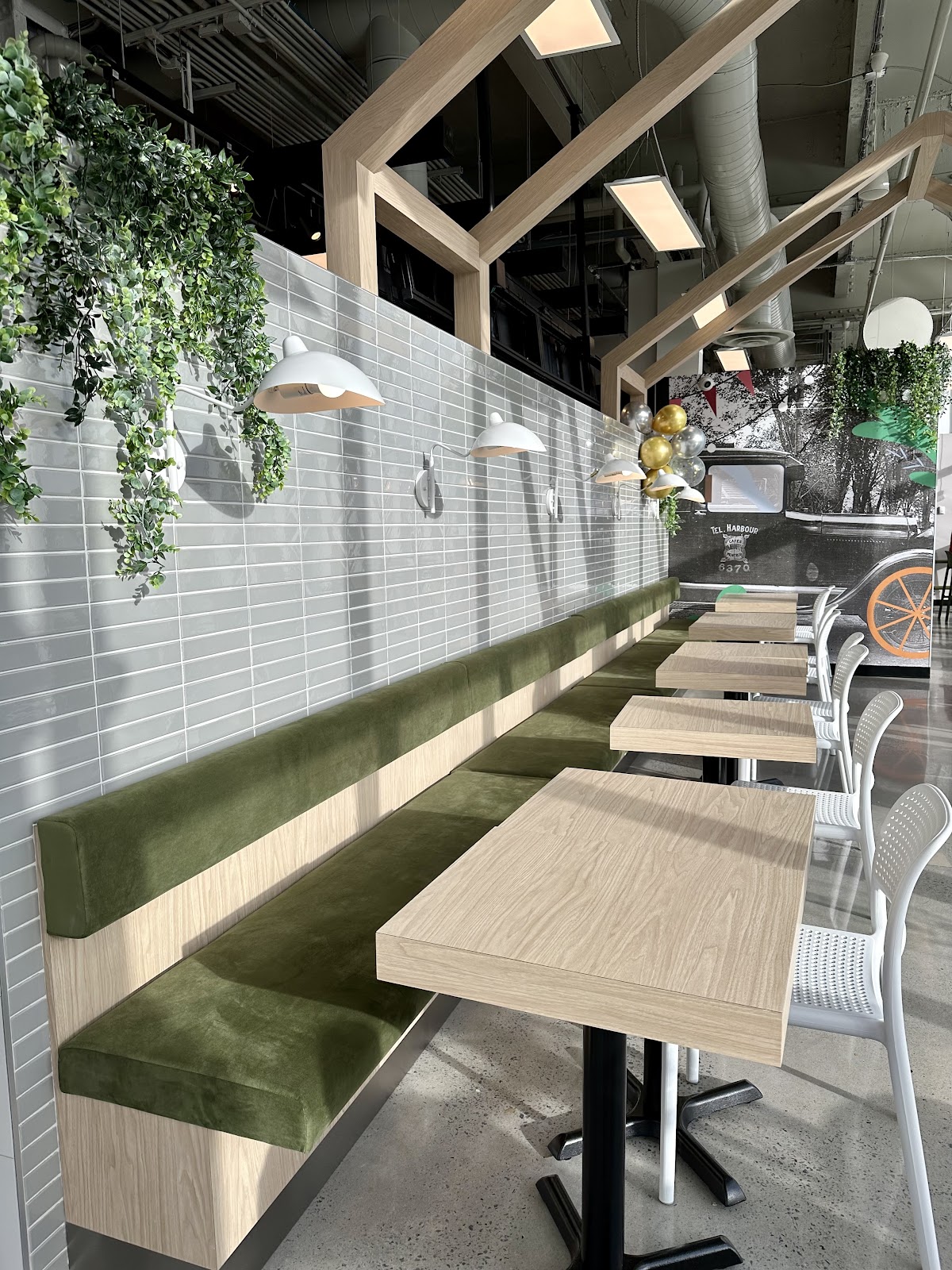 Café Van Houtte interior