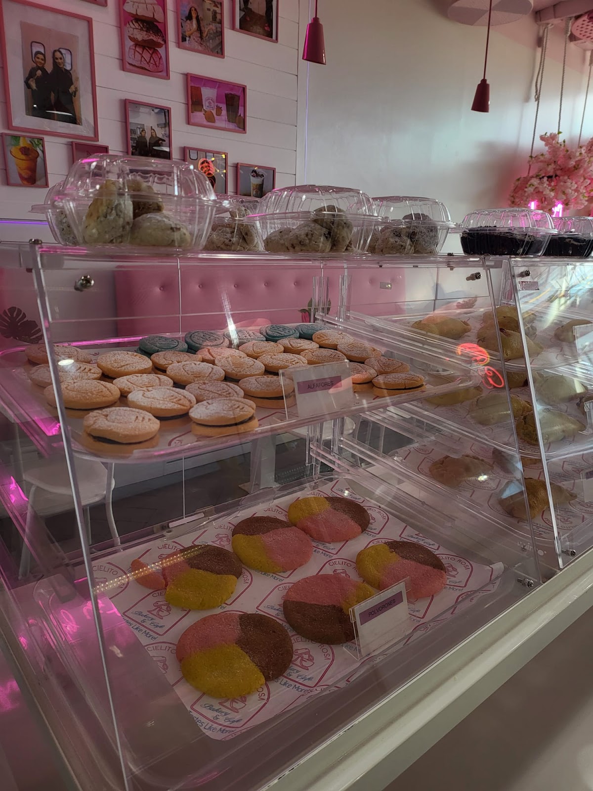 Cielito Rosa Bakery & Cafe #2 interior