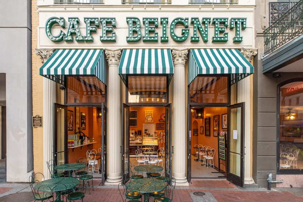 Cafe Beignet interior