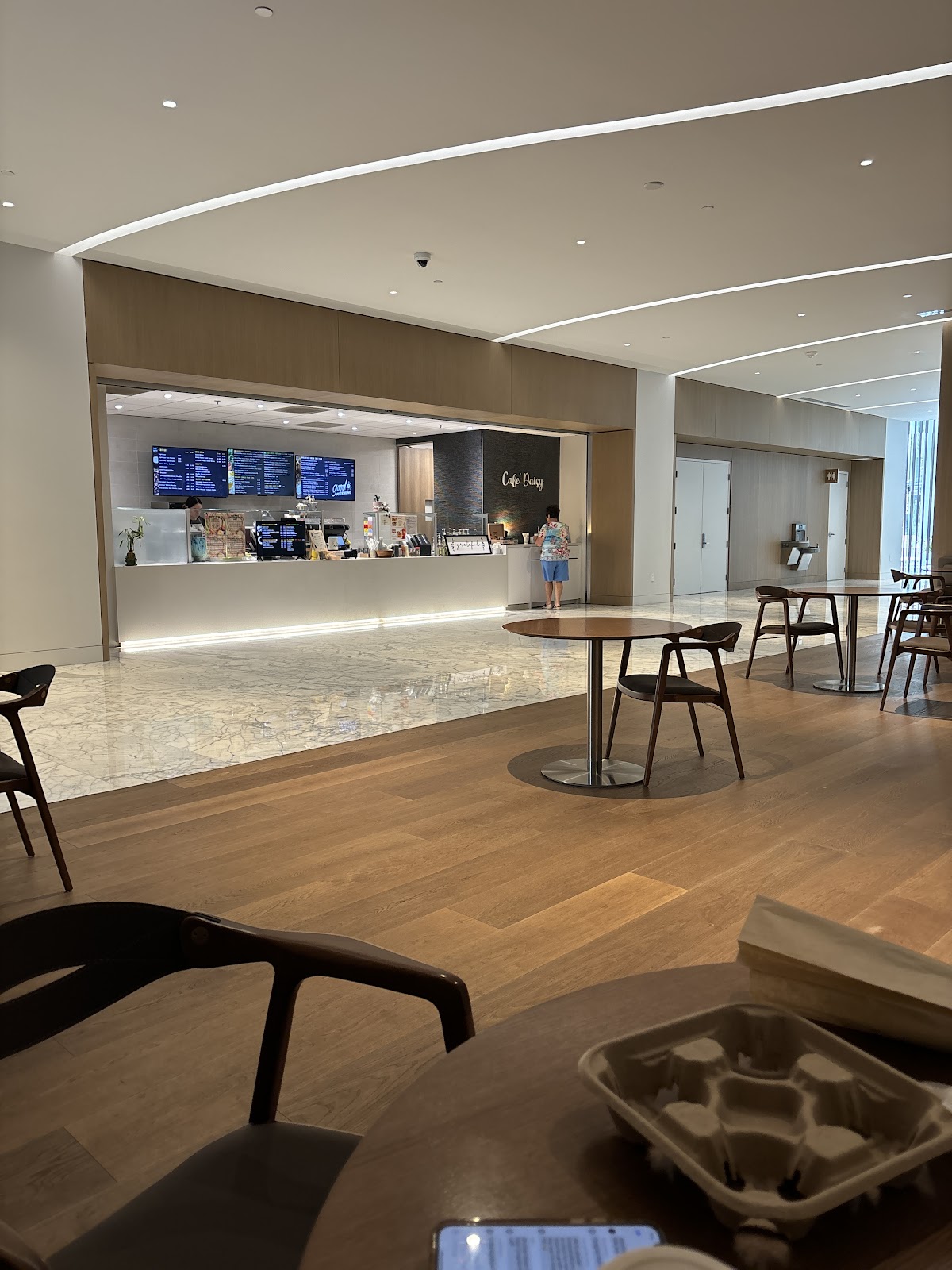 Cafe Daisy interior