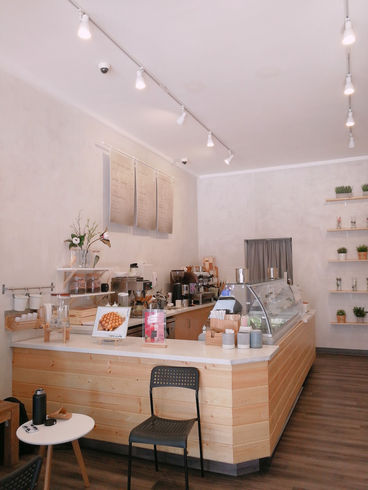 Gadani Cafe interior