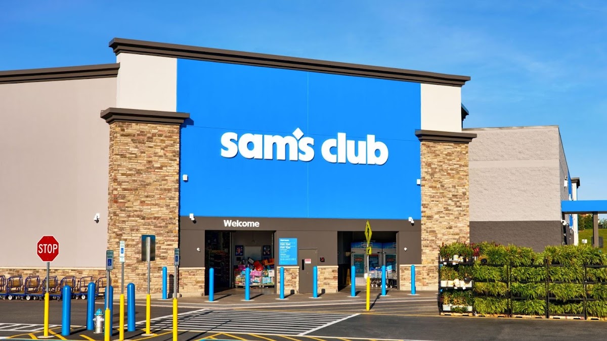 Sam's Club Cafe interior