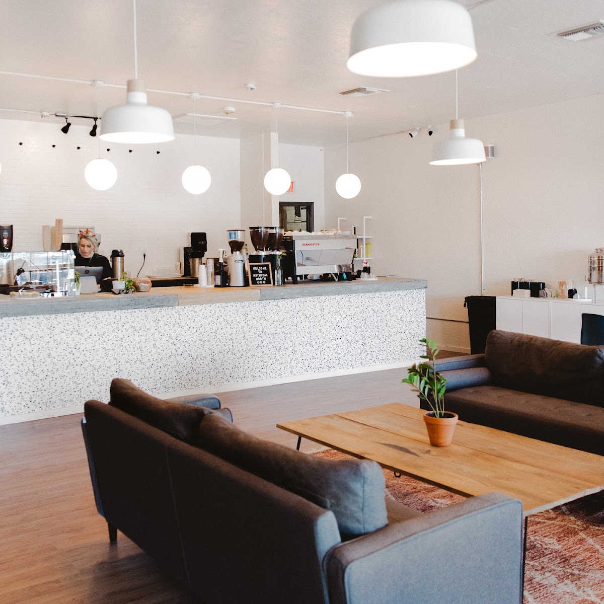 Tamosan Coffee Lounge interior