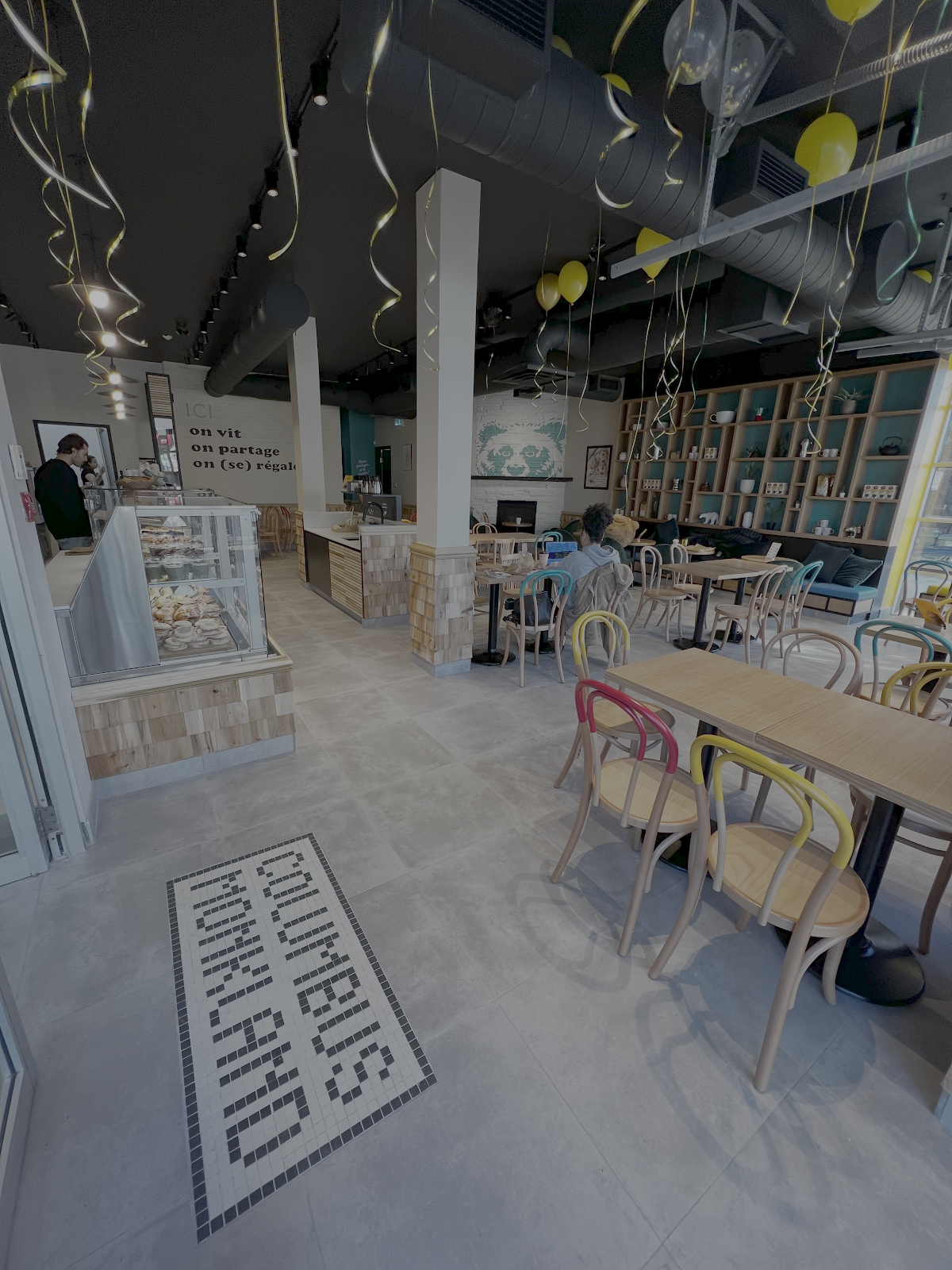 Columbus Café and Co interior