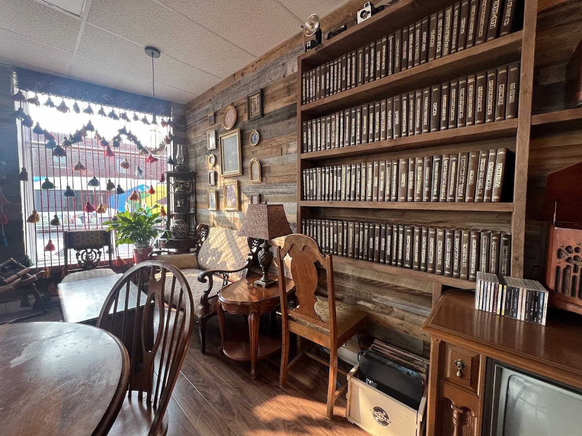 Café Antique interior