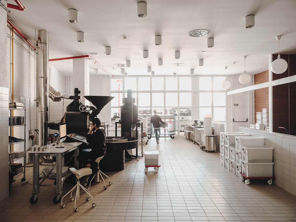 Nomad Coffee interior