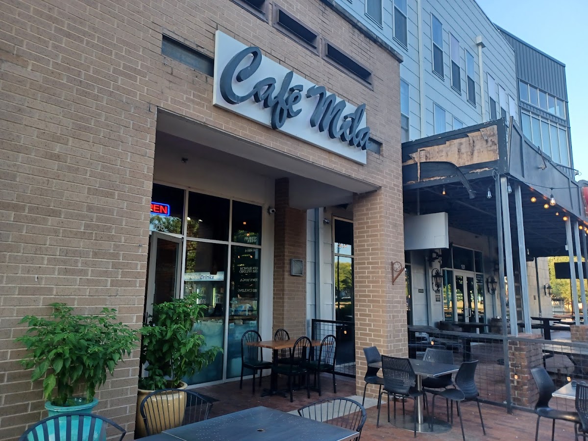 Cafe Mila interior