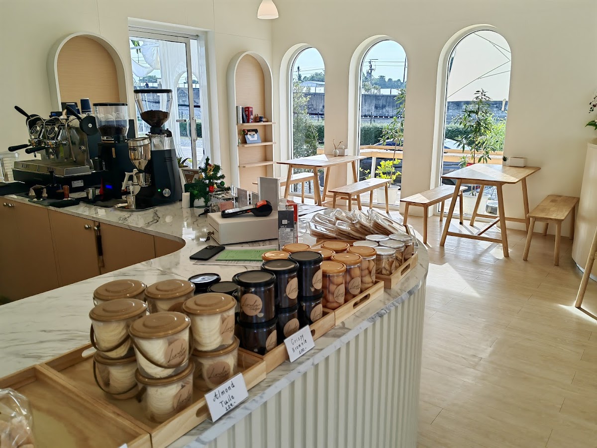Linda Cafe interior