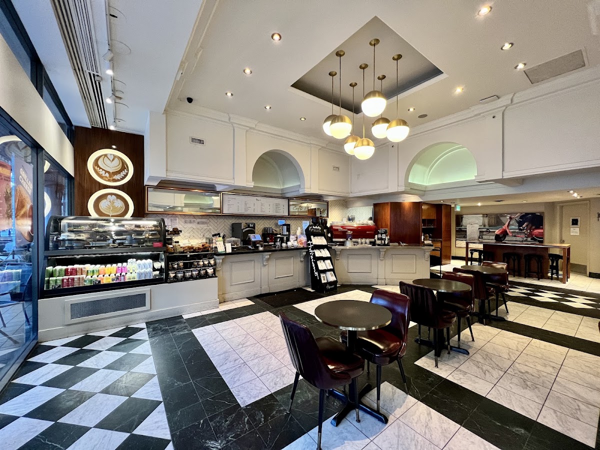 Artigiano Hornby interior