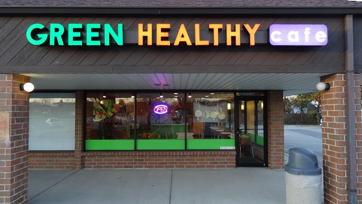 Green Healthy Cafe interior