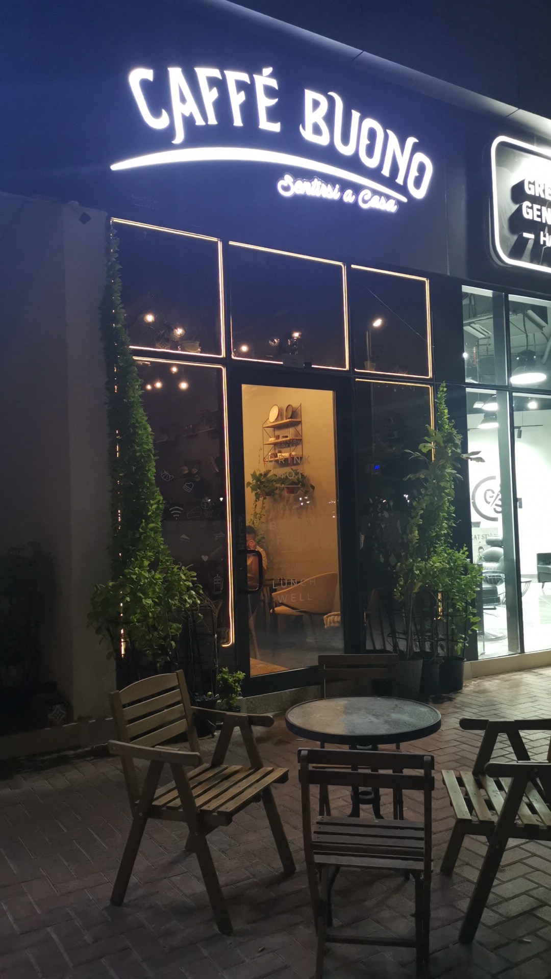 Caffe Buono interior