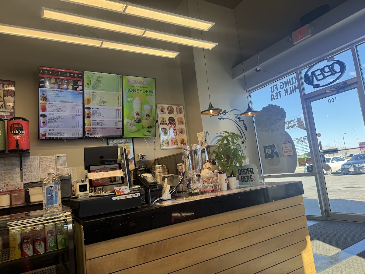 Kung Fu Tea interior
