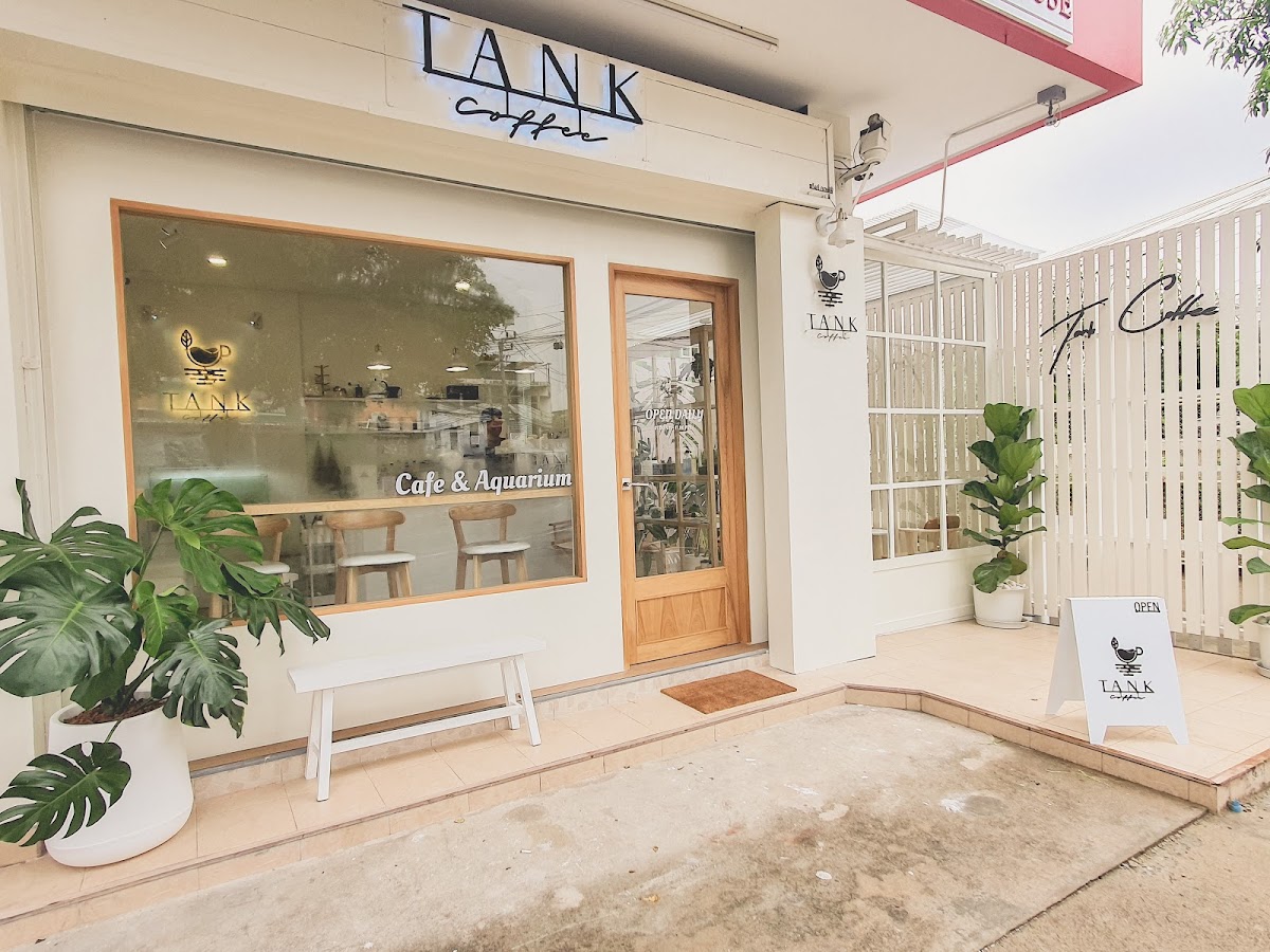 Tank Coffee interior